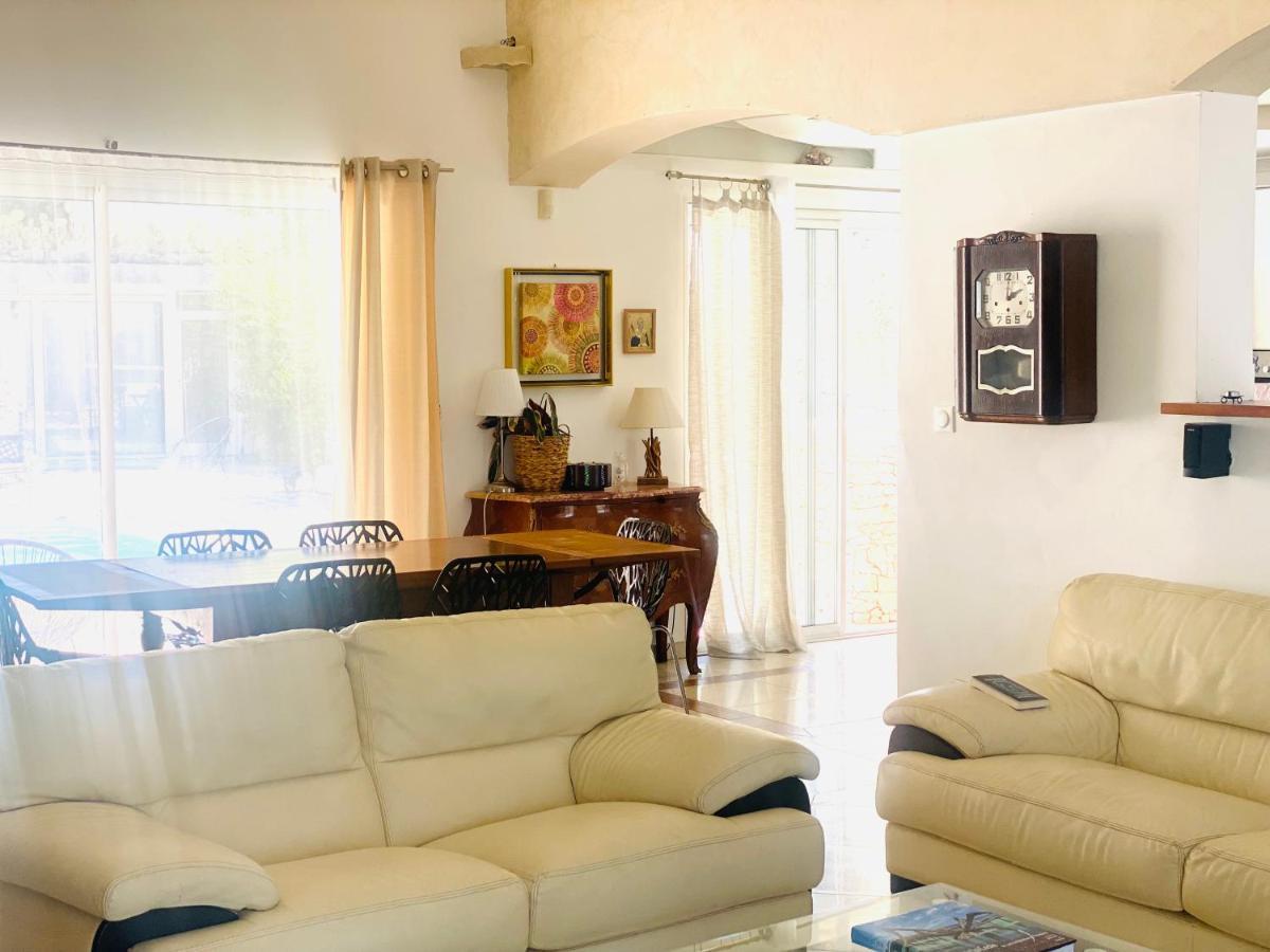 Villa Ним Экстерьер фото